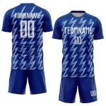 Benutzerdefinierte Royal Weiß-Hellblau Zickzack Form Sublimation Fußball Uniform Trikot